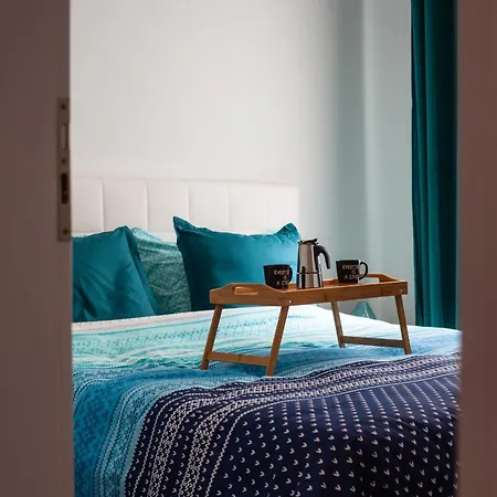 Parid Blue Apartman Golem